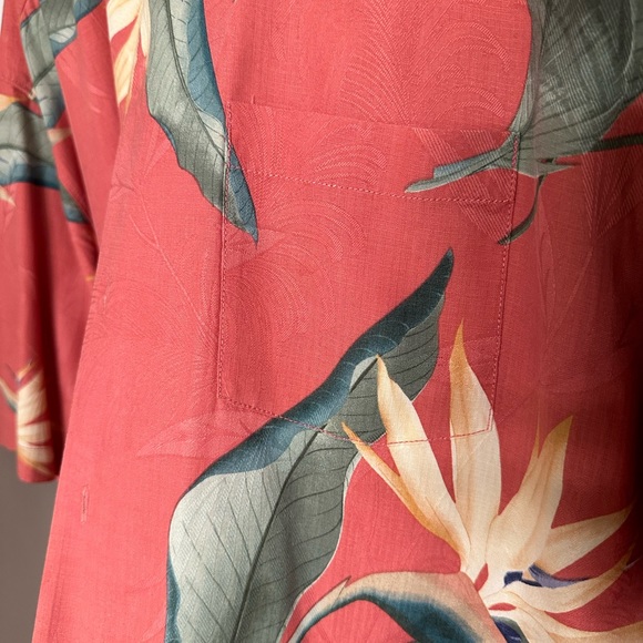 Mens XL Tommy Bahama relaxed fit shirt - Picture 3 of 3